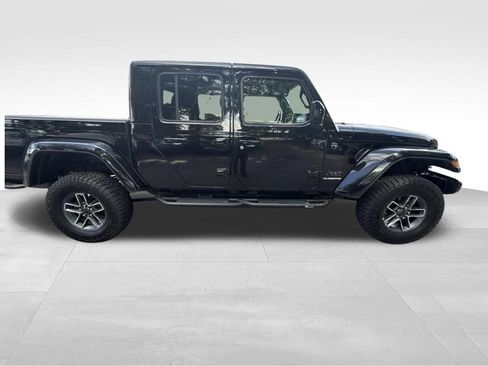 Used 2021 Jeep Gladiator Overland AWD/4WD image 11