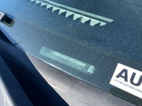 Used 2017 Ford F150 XLT w/ Equipment Group 302A Luxury image 10