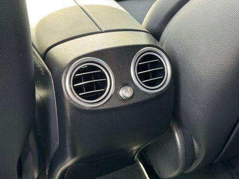 Certified 2022 Mercedes-Benz GLC 300 4MATIC image 18