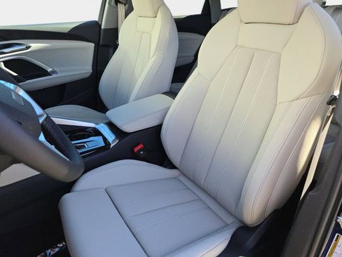 Used 2025 Audi Q5 Premium w/ Premium Plus AWD/4WD image 15
