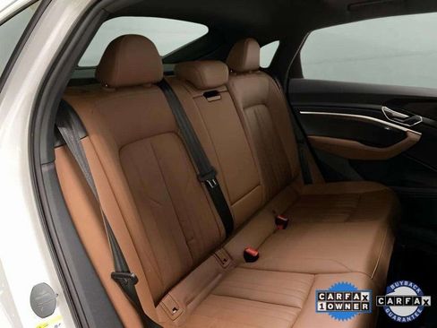 Used 2024 Audi Q8 e-tron Premium image 80