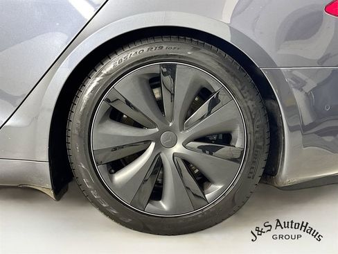 Used 2021 Tesla Model S Plaid image 40