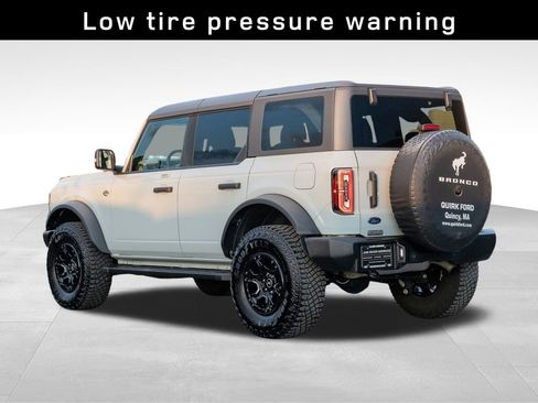 Used 2023 Ford Bronco Wildtrak image 6