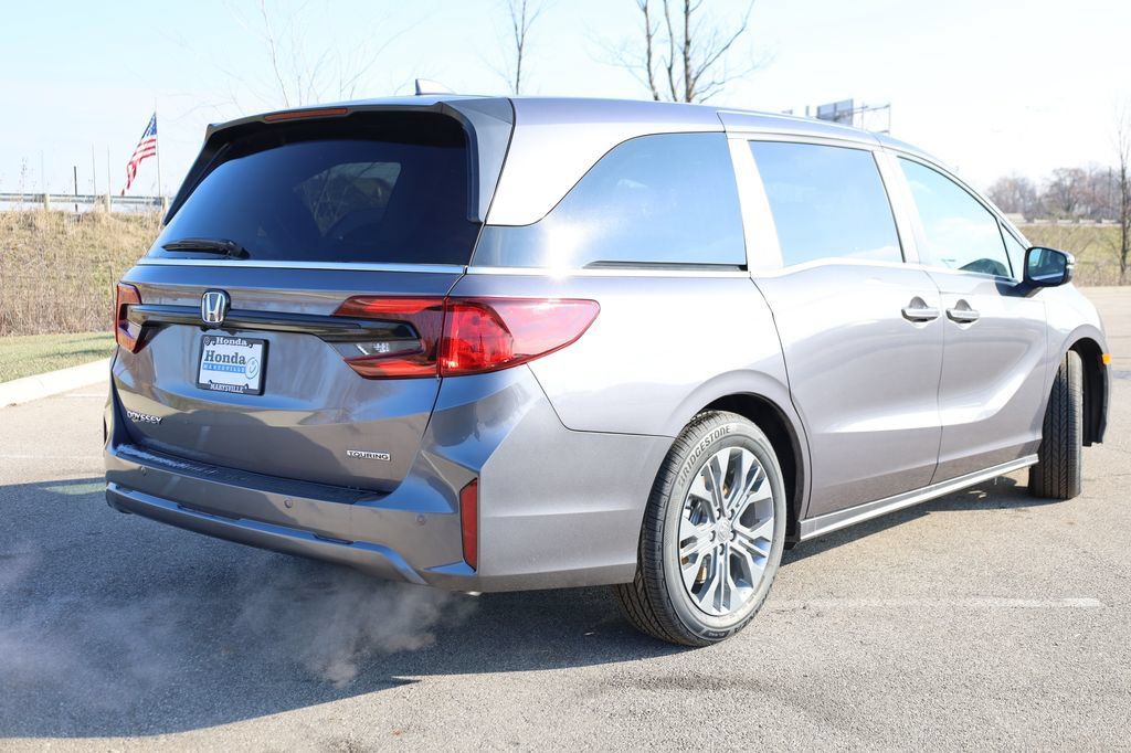 New 2027 Honda Odyssey Touring image 6