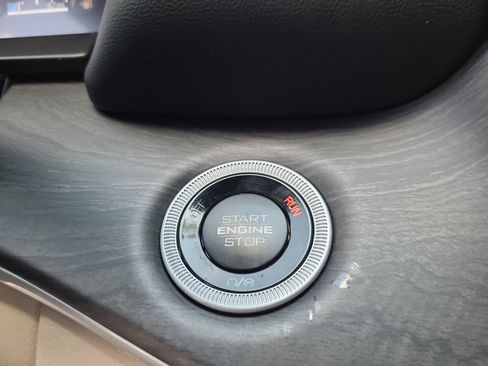 New 2025 Jeep Grand Cherokee Limited w/ Luxury Tech Group II image 20