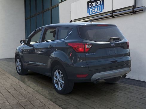 Used 2019 Ford Escape SE AWD/4WD image 2