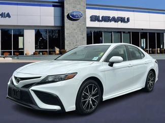Used 2022 Toyota Camry SE FWD video 1