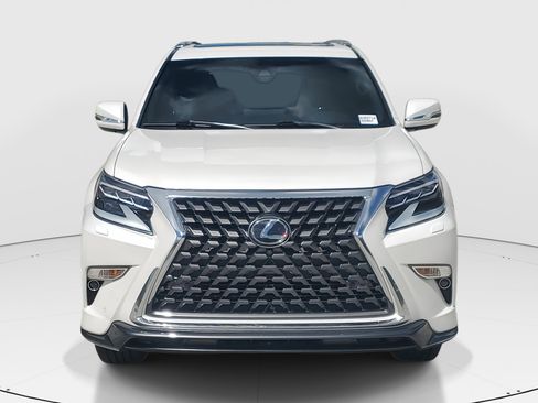 Used 2023 Lexus GX 460 Luxury image 3
