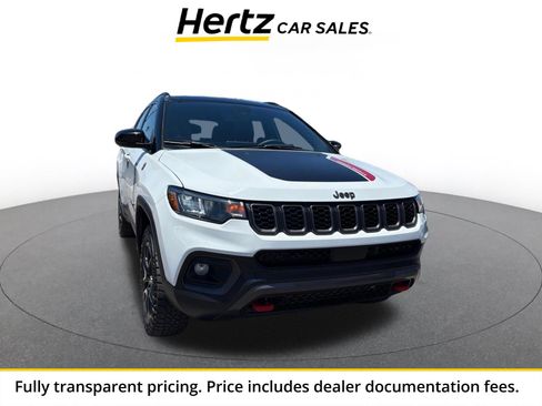 Used 2025 Jeep Compass Trailhawk AWD/4WD image 1