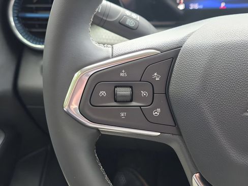 New 2026 Chevrolet Trax LT w/ Driver Confidence Package FWD image 18