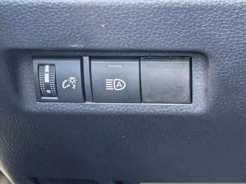 Used 2023 Toyota RAV4 LE image 29