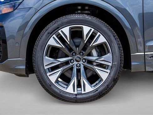 New 2026 Audi Q8 Premium Plus AWD/4WD image 9