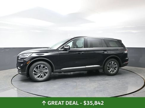 Used 2023 Lincoln Aviator AWD image 10