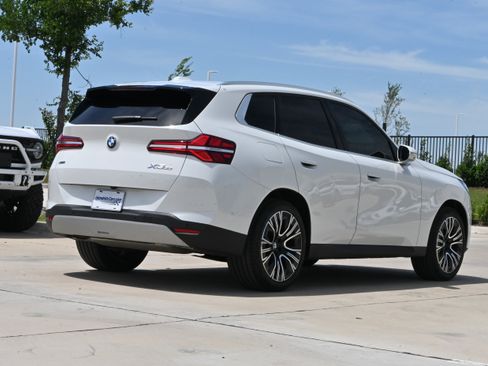 Used 2025 BMW X3 xDrive30i w/ Premium Package AWD/4WD image 9