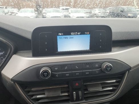 Used 2022 Ford Escape S AWD/4WD image 9