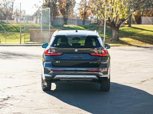 Used 2025 BMW X1 xDrive28i w/ Technology Package image 6