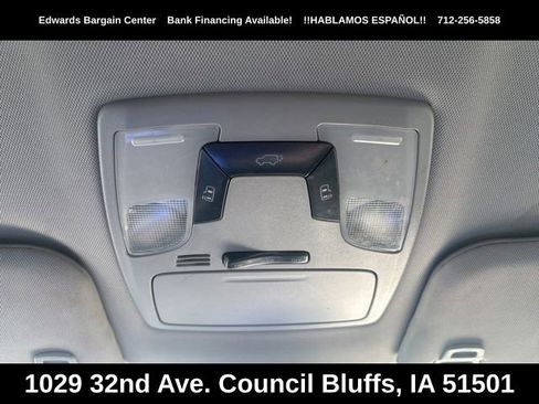 Used 2015 Toyota Sienna SE FWD image 16