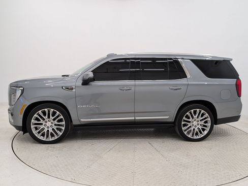 Used 2026 GMC Yukon Denali w/ Denali Reserve Package image 2