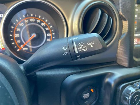 Used 2021 Jeep Gladiator Sport AWD/4WD image 55