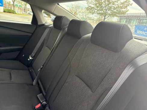 Certified 2025 Honda Accord SE image 19
