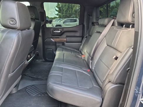 Used 2022 Chevrolet Silverado 1500 High Country w/ Safety Package II AWD/4WD image 36