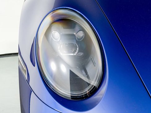 Used 2024 Porsche 911 Carrera GTS w/ Premium Package image 23