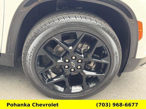 Used 2024 Chevrolet Traverse RS FWD image 35