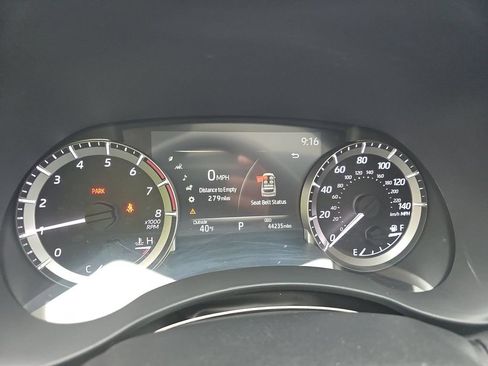 Certified 2023 Toyota Highlander XLE AWD/4WD image 2