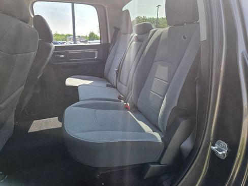 Used 2023 RAM 1500 Classic SLT AWD/4WD image 17