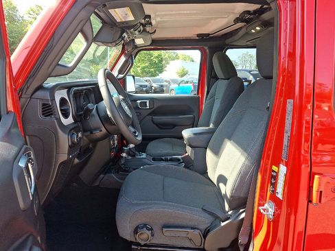 Certified 2025 Jeep Wrangler Unlimited Sport S 4xe AWD/4WD image 3