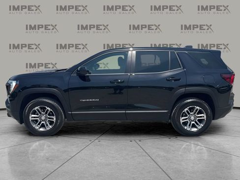Used 2026 GMC Terrain Elevation FWD image 2