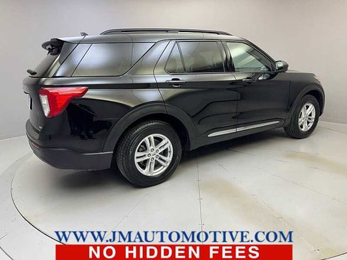 Used 2020 Ford Explorer XLT w/ Comfort Package image 5