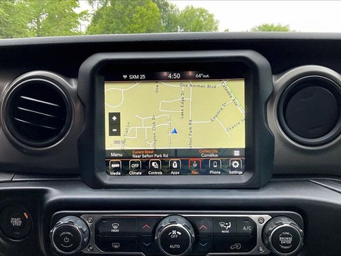 Certified 2022 Jeep Wrangler Unlimited Sport w/ Sun And Sound Package AWD/4WD image 13