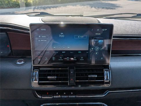 Used 2023 Lincoln Navigator L Reserve image 21