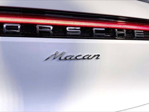 New 2026 Porsche Macan AWD/4WD image 19