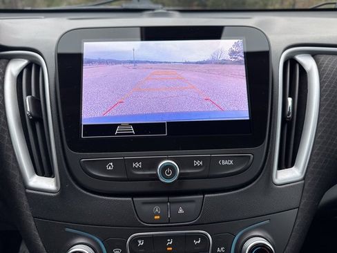 Used 2023 Chevrolet Malibu LT image 21