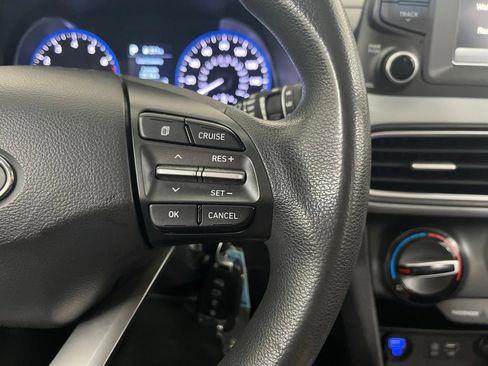 Used 2021 Hyundai Kona SE FWD image 58