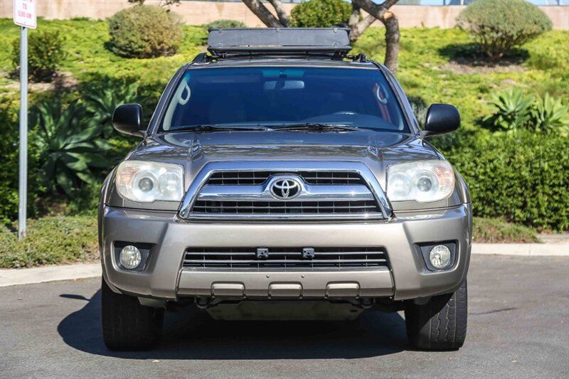 Used 2006 Toyota 4Runner SR5 RWD image 2