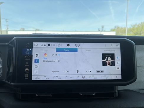 Used 2024 Jeep Wrangler Unlimited AWD/4WD image 24