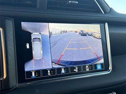 Used 2021 GMC Yukon Denali image 17