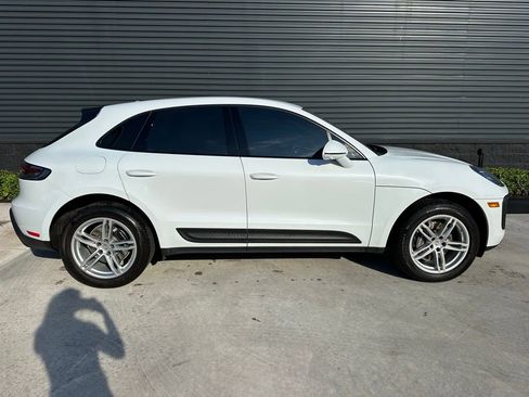 Used 2023 Porsche Macan image 9