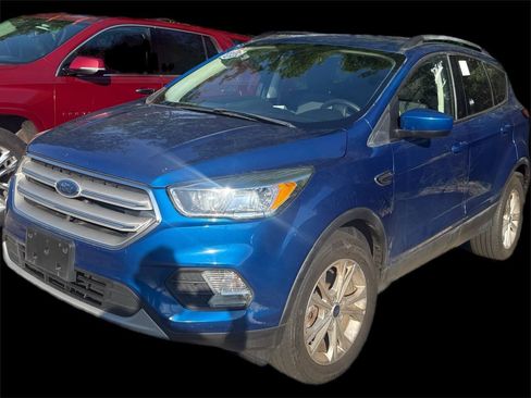 Used 2018 Ford Escape SE AWD/4WD image 2