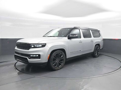 Used 2024 Jeep Grand Wagoneer L Series II w/ Quick Order Packagew 28T image 4