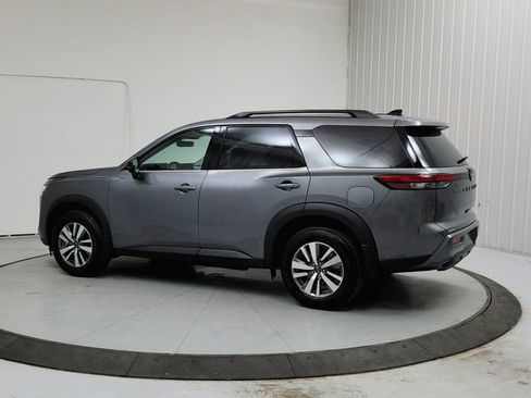 New 2026 Nissan Pathfinder SL FWD image 5