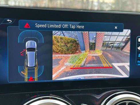 Certified 2025 Mercedes-Benz GLB 250 4MATIC image 26