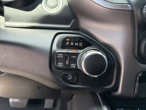 Used 2019 RAM 1500 Big Horn AWD/4WD image 25