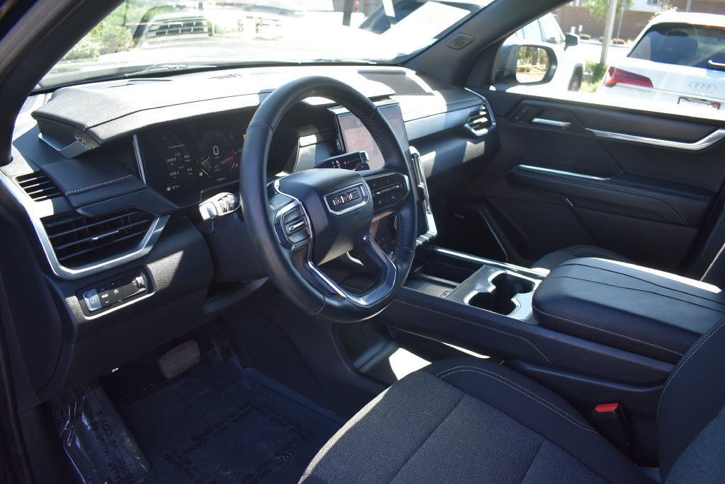 Used 2026 GMC Acadia Elevation FWD image 19