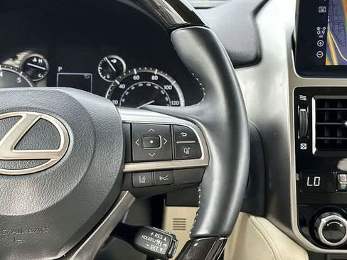 Used 2023 Lexus GX 460 Premium w/ Premium Package AWD/4WD image 10