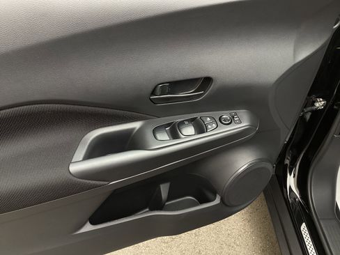 Used 2024 Nissan Kicks S image 17