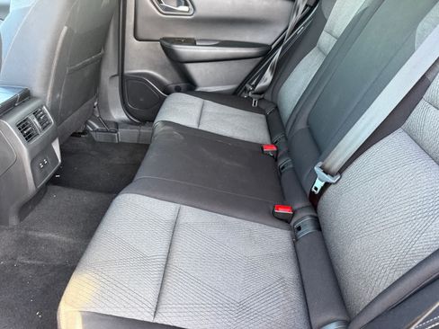 Used 2025 Nissan Rogue SV AWD/4WD image 11